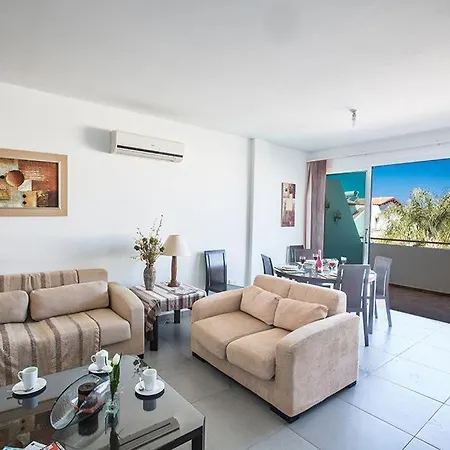 Apt Pernera Enas - Lovely 2 Bedroom Pernera Apt - Communal Pool - Close To Amenities