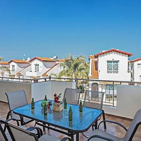 Apartment Apt Pernera Enas - Lovely 2 Bedroom Pernera Apt - Communal Pool - Close To Amenities